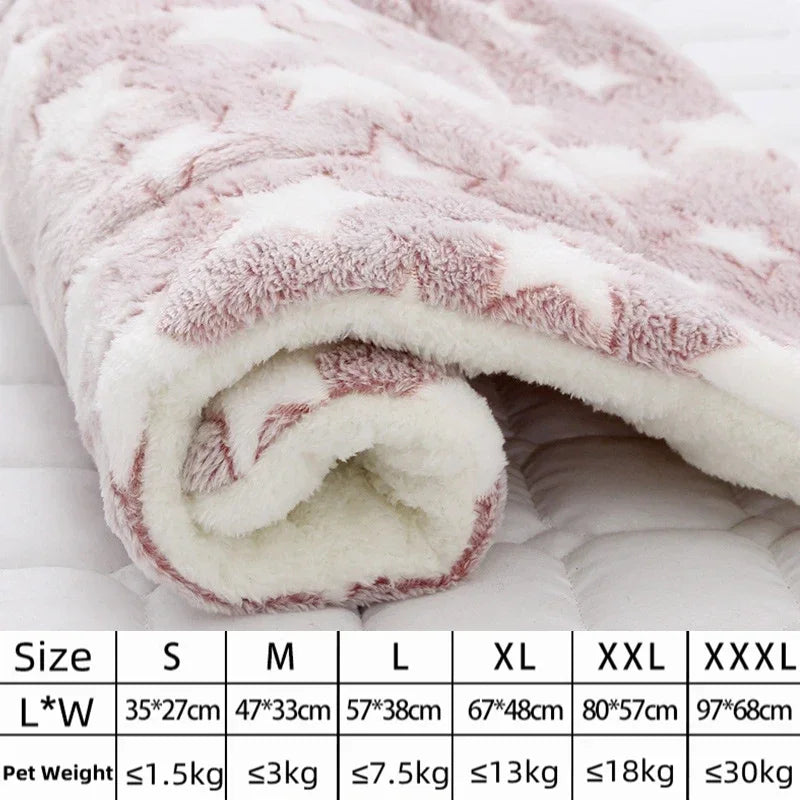 Roll of pink and white textured fabric with size and weight information displayed.